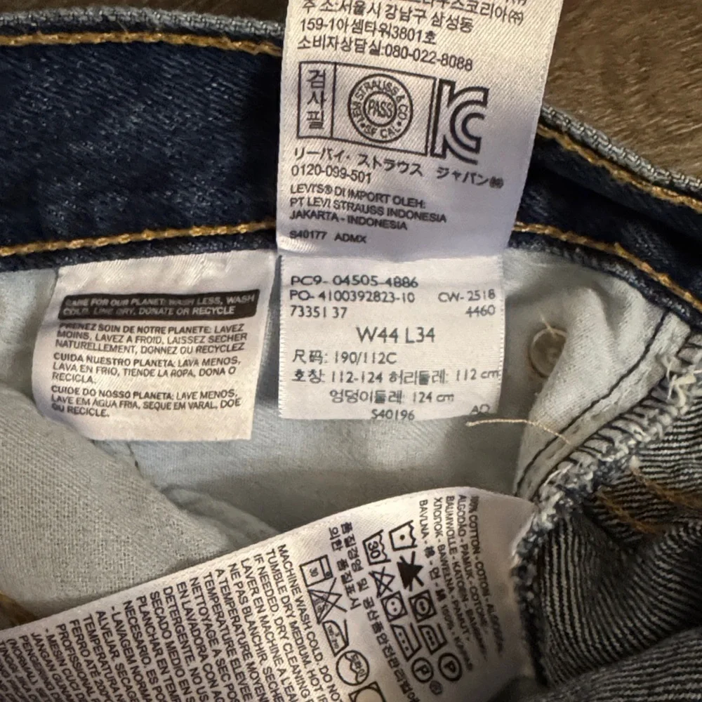 Levi's Classic Blue Relaxed Jeans